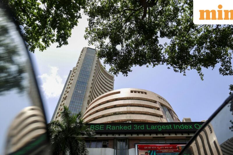 209 stocks hit 52-week highs, 63 stocks at 52-week low as Nifty 50, Sensex end lower for second straight session today