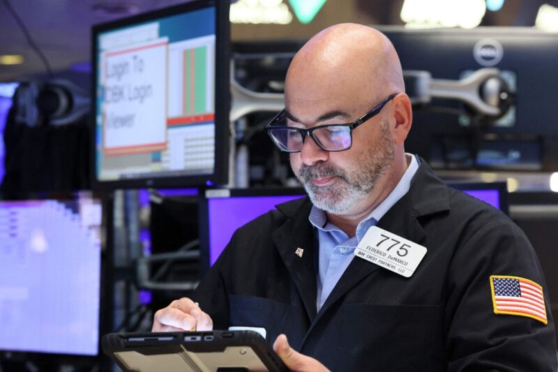 Wall Street today: S&P 500, Dow Jones, Nasdaq extend gains; Tesla rises 2.6%, FedEx climbs 3.2%