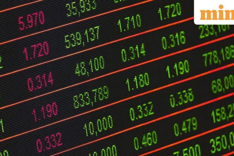 Shringar House of Mangalsutra share price edges higher after healthy listing. Should you buy, sell or hold?