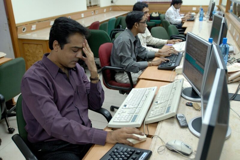 Top Gainers & Losers on Oct 14: Vodafone Idea, Anant Raj, UNO Minda, Ceat, Hindustan Copper among top losers