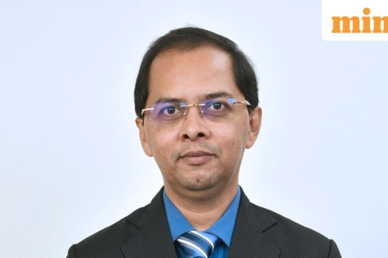 Stocks to buy or sell: Dharmesh Shah of ICICI Sec suggests buying SBI, HPCL shares tomorrow – 06 October 2025