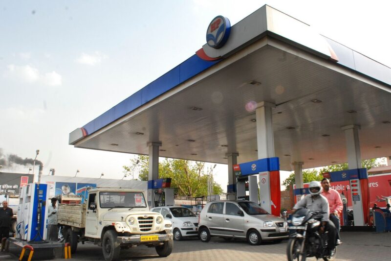 HPCL Q2 Results: Net profit jumps six-fold to ₹3,830 crore; refining margins up to $8.80/bbl — Details here