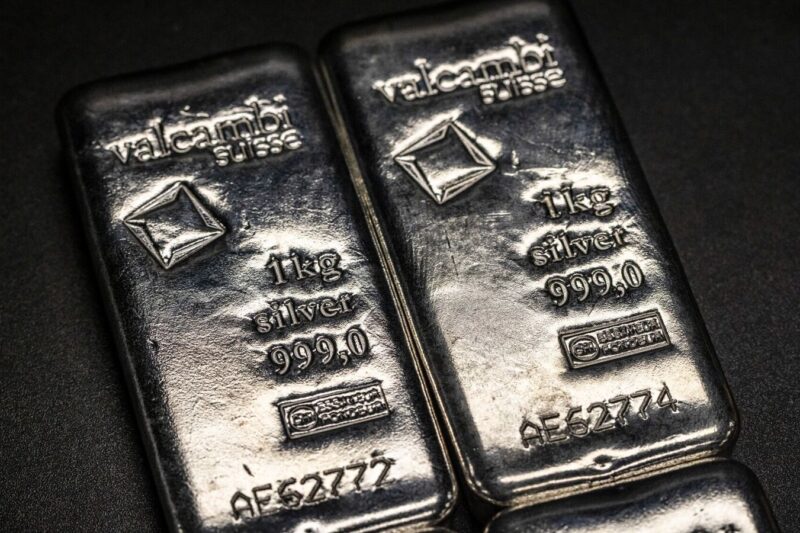 Silver prices extend losing streak: Check rates in Mumbai, Delhi, Bengaluru, Chennai, Kolkata, Hyderabad on October 27