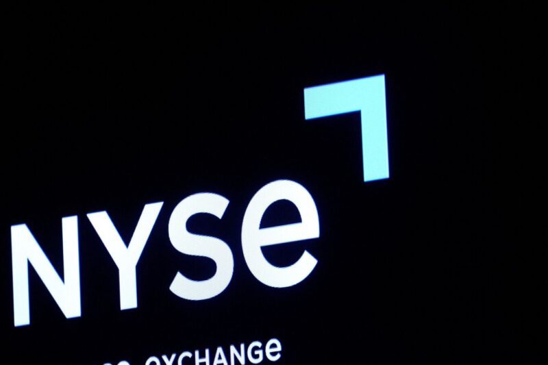 Wall Street edges down as paltry jobs data & govt shutdown stoke uncertainty