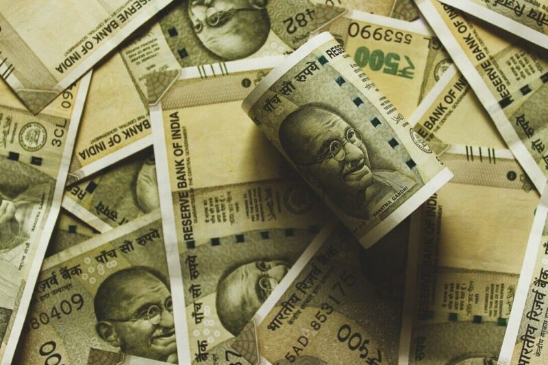 Global funds ramp up Indian bonds purchase by 46 times to $631 million after RBI’s rupee defence